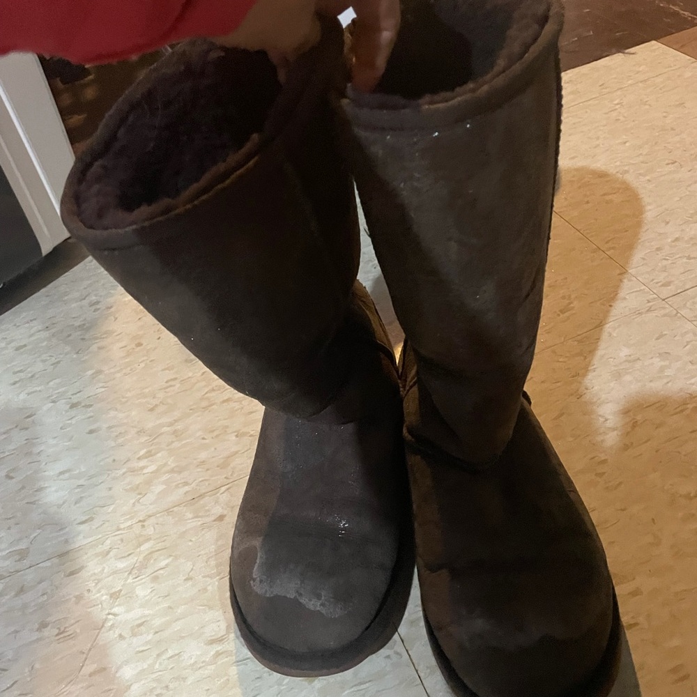 Brown ugg boots